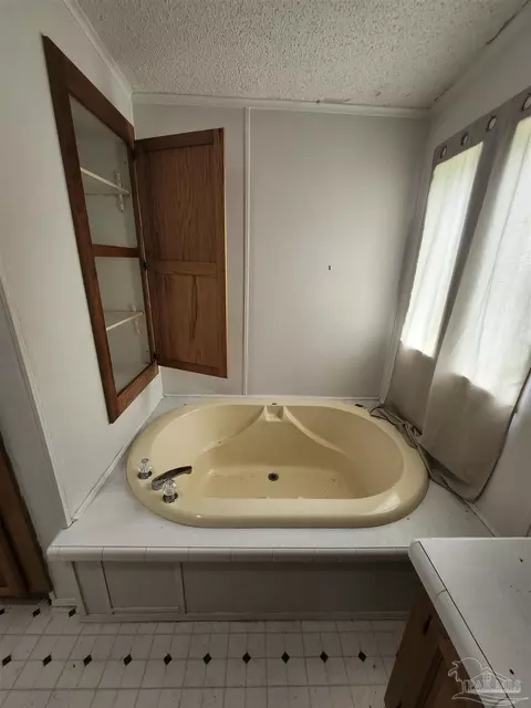 4051 Lambert Bridge Rd, Mcdavid, FL 32568 photo 14