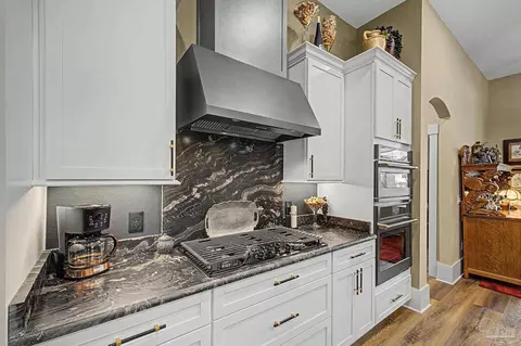 Kitchen - 2867 Longleaf Mill St, Cantonment, FL 32533 photo 4 of 6