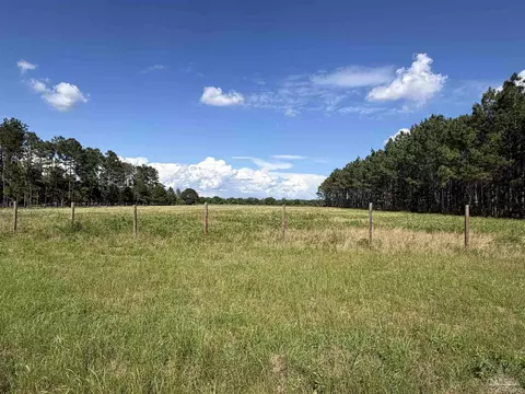 4400 N Blk N Hwy 99, Walnut Hill, FL 32568