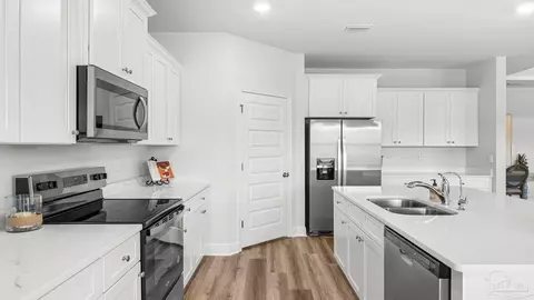 Kitchen - 4771 Eider Rd, Pace, FL 32571 photo 3 of 3