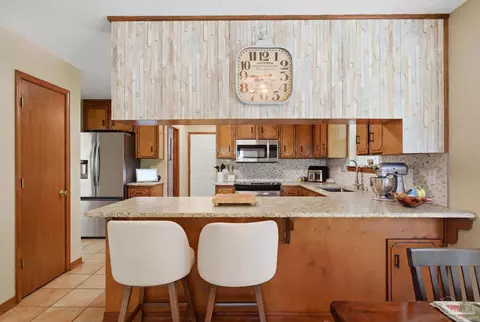 Kitchen - 6870 Martin Rd, Milton, FL 32570 photo 2 of 4