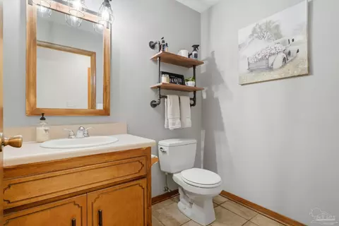 Bath - 6870 Martin Rd, Milton, FL 32570 photo 5 of 5