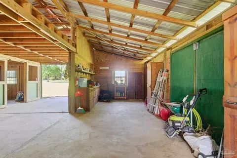 Entry Way - 6870 Martin Rd, Milton, FL 32570 photo 5 of 5