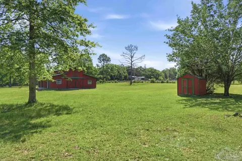 Exterior - 6870 Martin Rd, Milton, FL 32570 photo 4 of 4