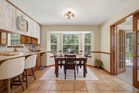Dining - 6870 Martin Rd, Milton, FL 32570 photo 2 of 2