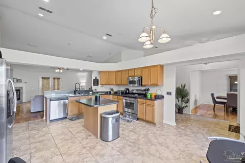 Kitchen - 2165 Liberty Loop Rd, Cantonment, FL 32533 photo 3 of 8