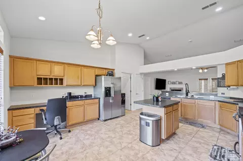 Kitchen - 2165 Liberty Loop Rd, Cantonment, FL 32533 photo 4 of 8