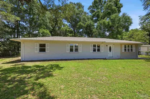 8140 House St, Pensacola, FL 32534
