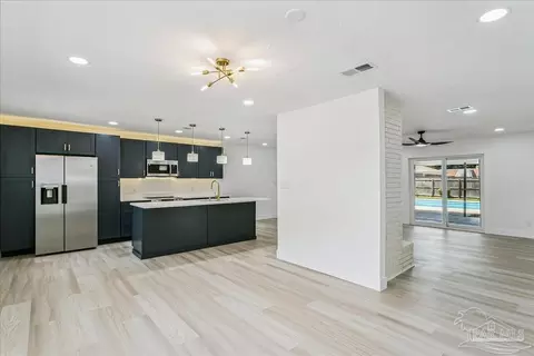 4550 Baywood Dr, Pensacola, FL 32504