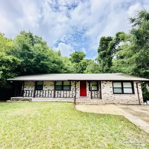 6820 Malvern St, Pensacola, FL 32506