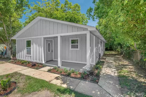 1802 W Godfrey St, Pensacola, FL 32501