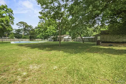 1450 E Burgess Rd, Pensacola, FL 32504