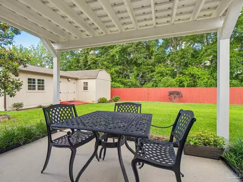 Exterior - 6097 Autumn Pines Cir, Pace, FL 32571 photo 7 of 8