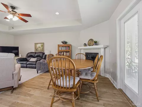 Dining - 6097 Autumn Pines Cir, Pace, FL 32571 photo 2 of 3