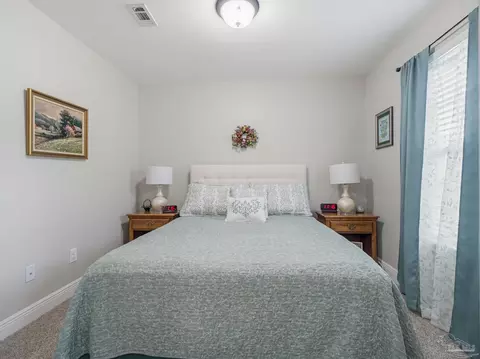 Bedroom - 6097 Autumn Pines Cir, Pace, FL 32571 photo 4 of 8
