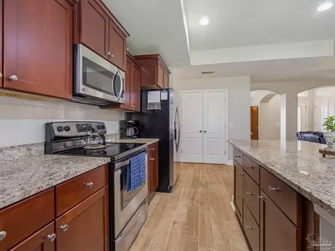 Kitchen - 6097 Autumn Pines Cir, Pace, FL 32571 photo 7 of 8