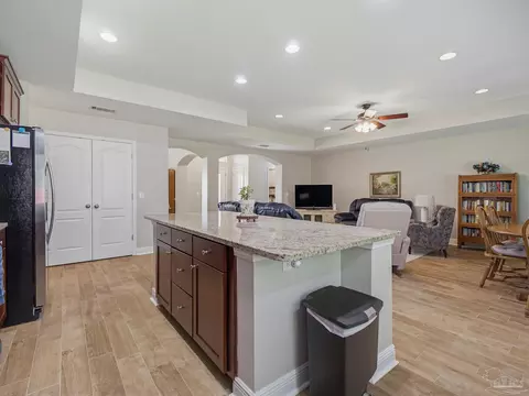 Kitchen - 6097 Autumn Pines Cir, Pace, FL 32571 photo 6 of 8