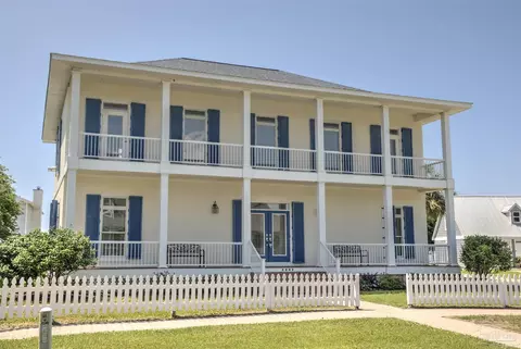 4043 Moonraker Dr, Pensacola, FL 32507