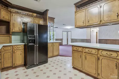 Kitchen - 4411 Pace Ln, Pace, FL 32571 photo 3 of 4