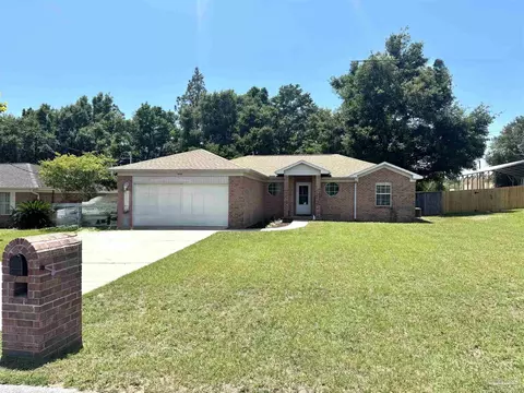 5848 Pebble Ridge Dr, Milton, FL 32583