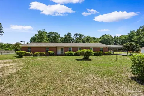 5637 Camellia Ave, Milton, FL 32570