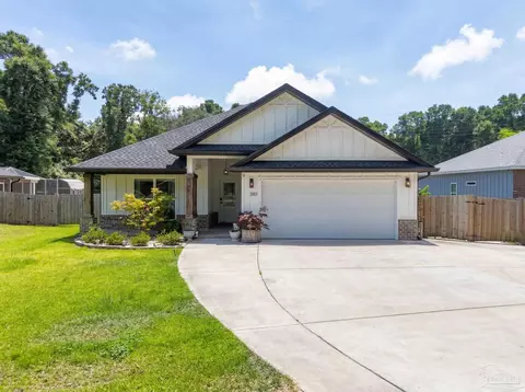 385 Hancock Ln, Pensacola, FL 32503