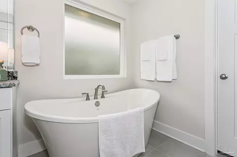 Bath - 5694 Dunridge Dr, Pace, FL 32571 photo 3 of 4