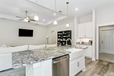 Kitchen - 5694 Dunridge Dr, Pace, FL 32571 photo 3 of 4