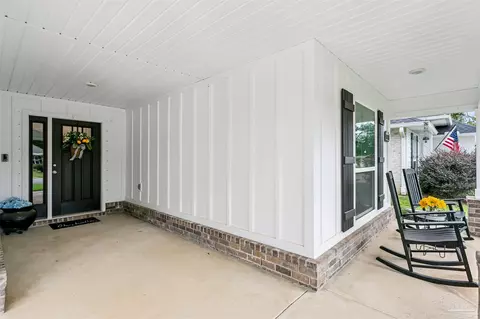 Exterior - 5694 Dunridge Dr, Pace, FL 32571 photo 4 of 8