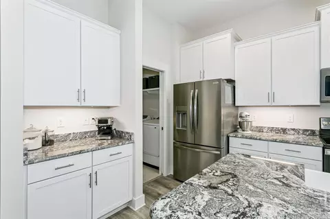 Kitchen - 5694 Dunridge Dr, Pace, FL 32571 photo 4 of 4