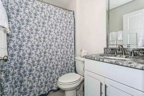 Bath - 5694 Dunridge Dr, Pace, FL 32571 photo 4 of 4