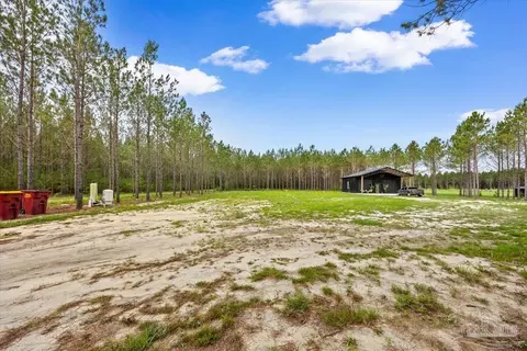 Exterior - 8975 Sage Forest Ln, Pace, FL 32571 photo 5 of 5