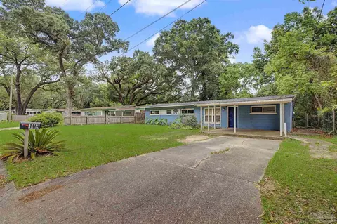 104 St Regis Dr, Pensacola, FL 32505