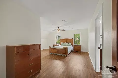 Bedroom - 10219 Edendale Ln, Cantonment, FL 32533 photo 4 of 7
