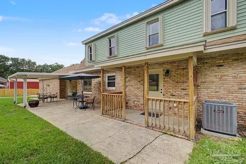 Exterior - 10219 Edendale Ln, Cantonment, FL 32533 photo 6 of 9