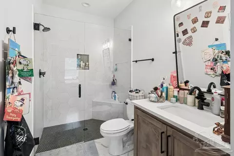Bath - 7368 Buffalo Ridge Rd, Pace, FL 32571 photo 6 of 7