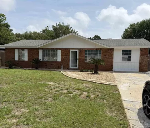 3040 Newton Dr, Pensacola, FL 32503