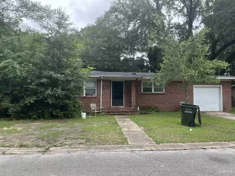 5395 Park Ln, Milton, FL 32570
