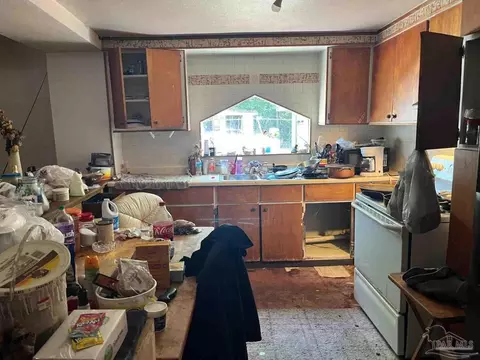 Kitchen - 4222 5th Ave, Pace, FL 32571 photo 1 of 1