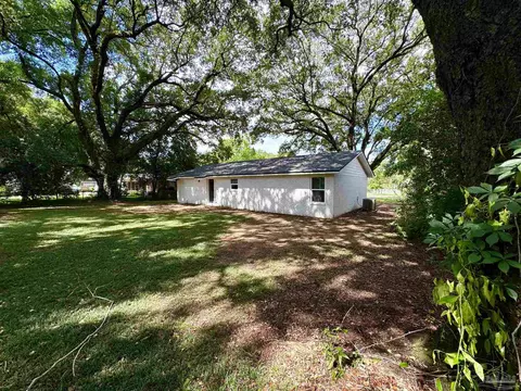 Exterior - 4700 Dean Dr, Pace, FL 32571 photo 10 of 11