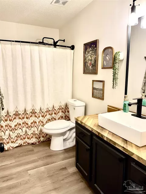 Bath - 4700 Dean Dr, Pace, FL 32571 photo 1 of 3