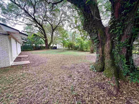 Exterior - 4700 Dean Dr, Pace, FL 32571 photo 3 of 11