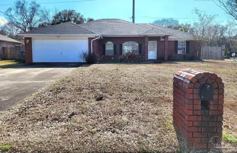 6000 Yellow Rose Dr, Pensacola, FL 32526