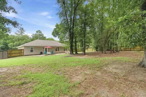 Exterior - 5284 Godfrey St, Crestview, FL 32539 photo 6 of 6