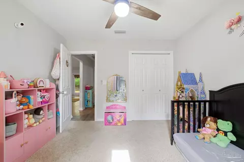 Bedroom - 5284 Godfrey St, Crestview, FL 32539 photo 2 of 5