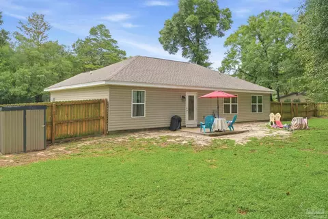 Exterior - 5284 Godfrey St, Crestview, FL 32539 photo 4 of 6