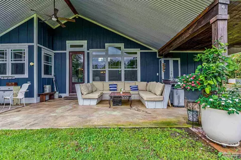 Exterior - 6749 Oser Rd, Milton, FL 32570 photo 6 of 25