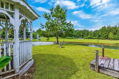 Exterior - 6749 Oser Rd, Milton, FL 32570 photo 18 of 25
