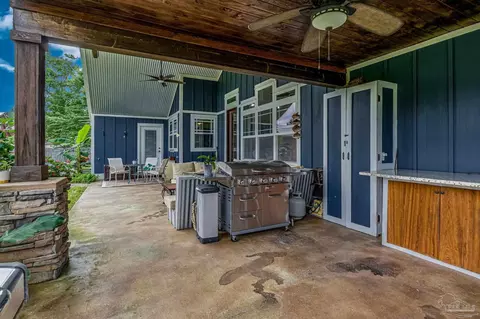 Exterior - 6749 Oser Rd, Milton, FL 32570 photo 11 of 25