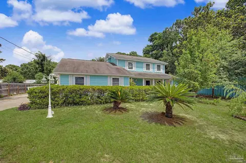 1166 Eula St, Gulf Breeze, FL 32563